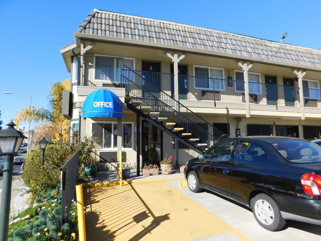Continental Lodge Oakland Zewnętrze zdjęcie